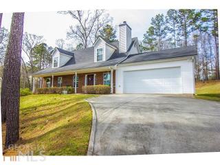 520 Rosewood Cir, Winder, GA 30680-8313