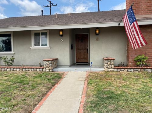 449 Howie Ct, Santa Paula, CA 93060-1518