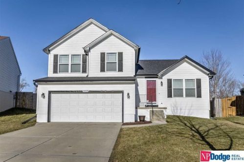 14476 Jardine St, Bennington, NE 68007-1021