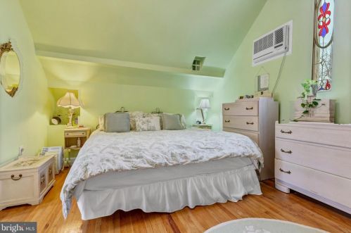 419 12 St, Philadelphia PA 19123-3733 exterior