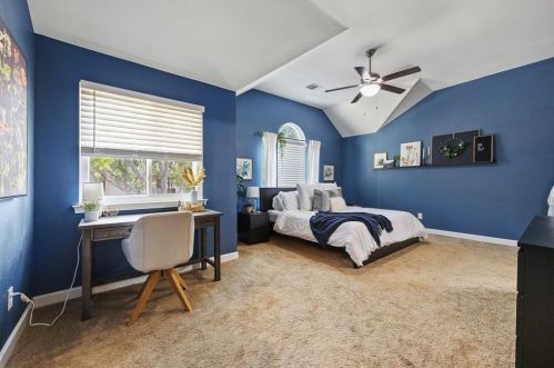 4246 Cyn Gln Cir, Austin TX  78732-2187 exterior