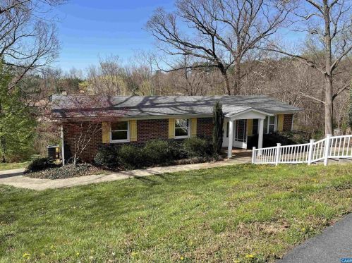7317 Corville Farm Rd, Crozet, VA 22932-3221
