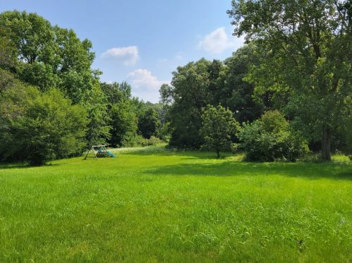 27805 Klemme Rd, Crete, IL 60417-5042