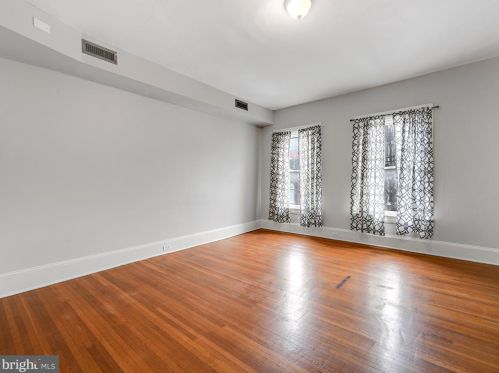 218 Duke St, Lancaster PA  17602-4205 exterior