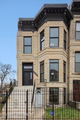 3353 Giles Ave, Chicago, IL 60616-3909