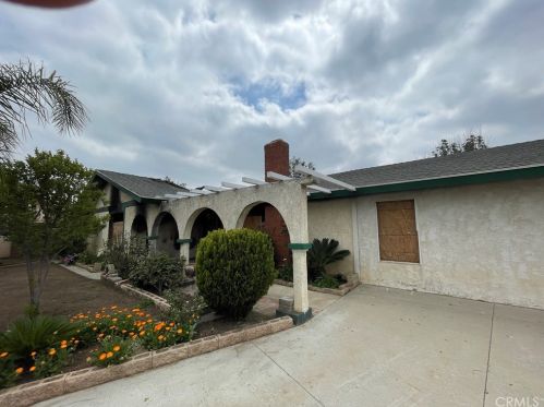 8290 Cassidy Cir, Riverside, CA 92509-7123