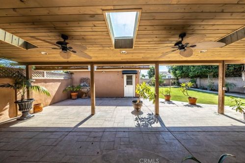 1704 Edna Dr, Santa Ana CA 92706-2424 exterior