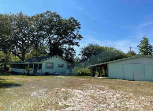 41 Sheridan St, Saint George, GA 31562-4014