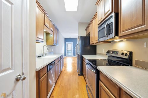 3014 Bayrose Cir, Atlanta GA  30344-1680 exterior