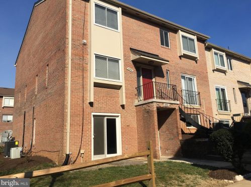 4552 Conwell Dr, Annandale, VA 22003-3520