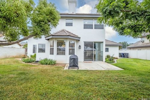 1613 Arcata Dr, Redlands, CA 92374-5591