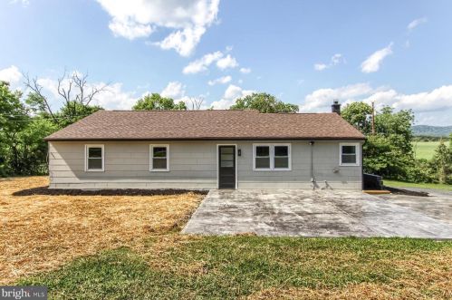 440 Wertz Run Rd, Carlisle PA 17013-8100 exterior