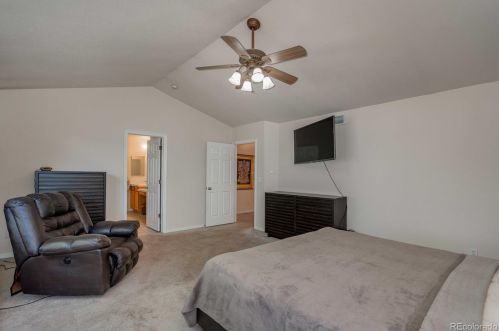 15454 Powers Dr, Aurora CO 80015-4239 exterior