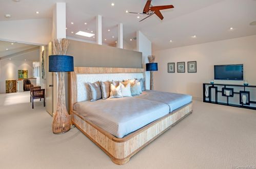 4577 Kahala Ave, Honolulu HI  96816-4926 exterior