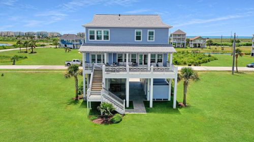 26710 Bay Water Dr, Galveston, TX 77554-1510