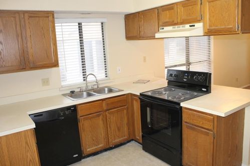 6819 Sierra Dr, Fort Worth TX  76180-6135 exterior