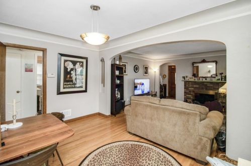 1155 Burnquist St, Saint Paul MN  55106-2804 exterior