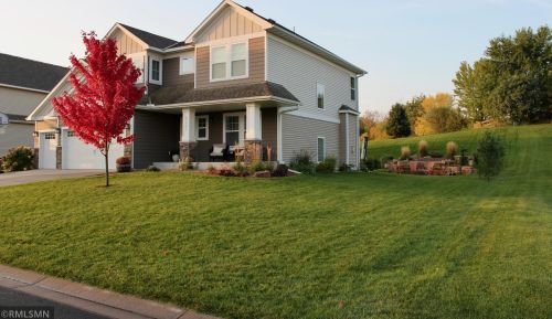 5601 Edgewater Dr, Prior Lake, MN 55378-5661