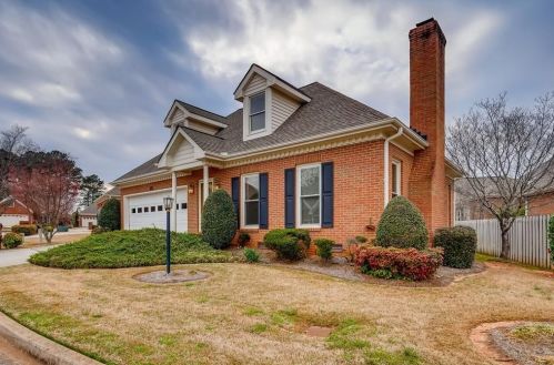 2285 Burlington Ln, Lithonia, GA 30078-2368
