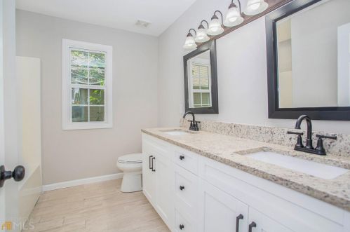 607 Federal Ter, Atlanta GA  30315-4413 exterior