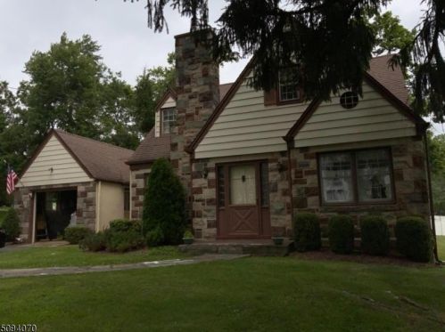 170 Quaker Church Rd, Dover NJ  07869-1437 exterior