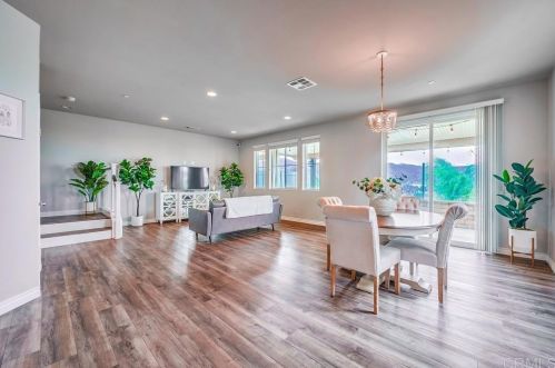43102 Avenida Amistad, Temecula CA  92592-3099 exterior
