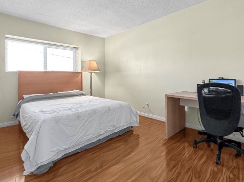 4411 Dunsmore Ave, Glendale CA  91214-2529 exterior