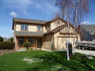 13 Meredith Cir, Salinas, CA 93906-4966