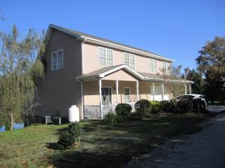 4943 Riversedge Rd, Mcghee Tyson Ang Base, TN 37777-5517