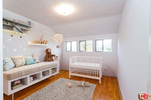 13456 Ebell St, Van Nuys, CA 91402-5552