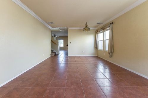 9212 Sierra River Dr, Elk Grove, CA 95624-3954