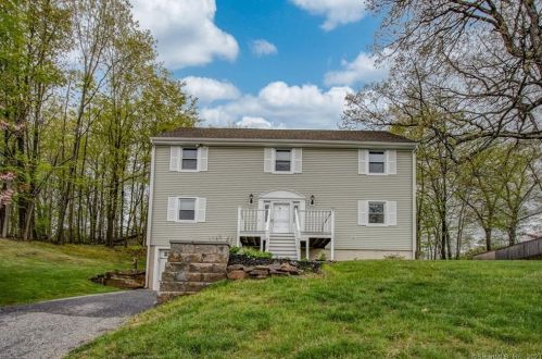 68 Tree Hill Rd, Kensington, CT 06037-3009