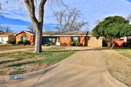 610 Hawthorne St, Abilene, TX 79605-2706