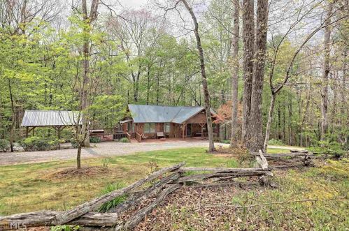113 Biddy Mountain Ln, Tiger, GA 30576-0030