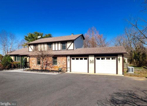 522 Mount Laurel Rd, Mount Laurel NJ  08054-9523 exterior