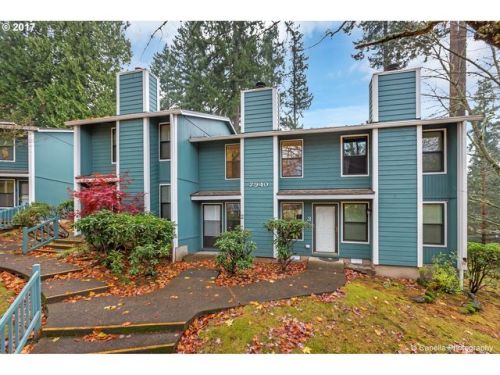 7940 Fanno Creek Dr, Portland, OR 97224-8220