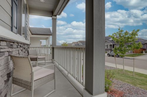 27904 9 Dr, Aurora CO 80018 exterior