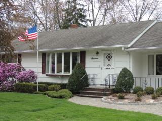16 Alanon St, Whippany, NJ