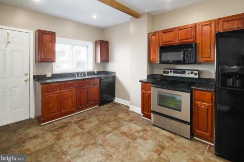 1142 22nd St, Philadelphia PA 19146-4209 exterior