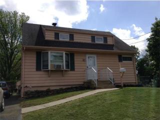 18 Woodbridge Ave, Sewaren, NJ 07077-1424