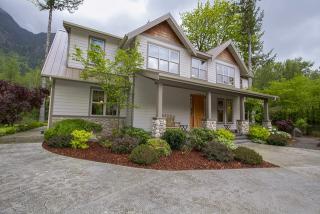 44019 78th St, Snoqualmie, WA 98065-9448