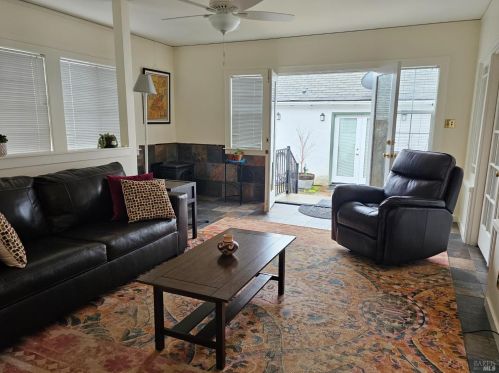 707 Standley St, Ukiah CA  95482-4224 exterior