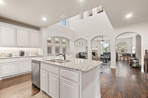 632 Tierra Vista Way, Fort Worth TX  76131 exterior