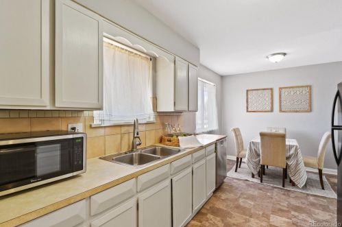 11936 Virginia Pl, Aurora CO  80012-2261 exterior