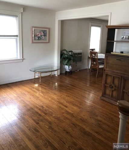 300 Monmouth Ave, N Milford, NJ 07646-2028