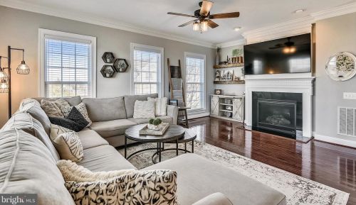 471 Flameflower Ter, Leesburg, VA 20175-5432