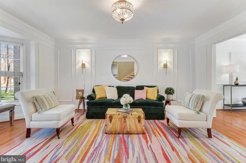 5940 Queenston St, Springfield VA  22152-1731 exterior