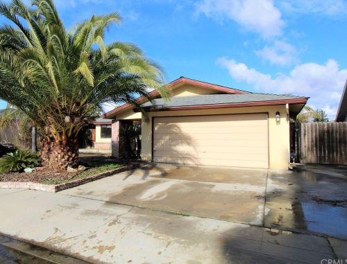 1335 Saginaw Ave, Clovis, CA 93612-5825