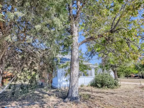 6651 52nd Ave, Arvada CO  80002-3925 exterior