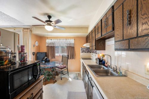 14804 Security Way, Aurora CO 80011-6961 exterior